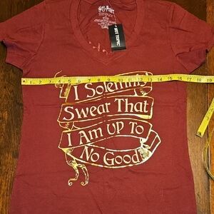 Hot Topic Small Maroon Harry Potter Tee NWT